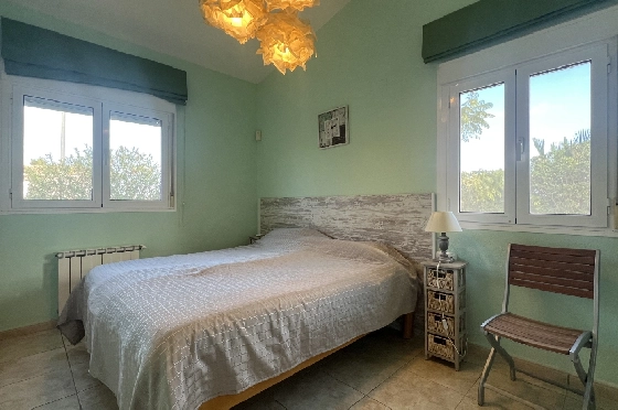 Villa in Gata de Gorgos(Monte Pedreguer) zur Ferienvermietung, Wohnfläche 180 m², Baujahr 2006, + Ofen, Klimaanlage, Grundstück 600 m², 3 Schlafzimmer, 3 Badezimmer, Pool, ref.: T-0624-15