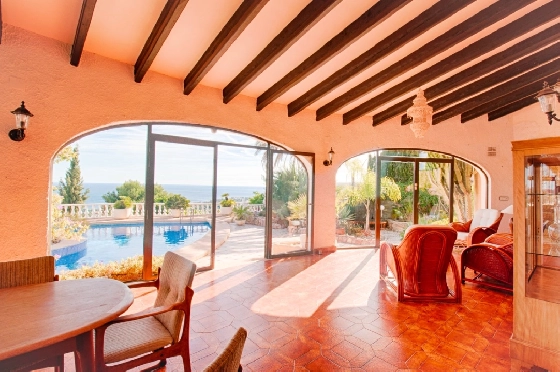 Villa in Moraira zu verkaufen, Wohnfläche 300 m², Baujahr 1984, Klimaanlage, Grundstück 1615 m², 3 Schlafzimmer, 2 Badezimmer, Pool, ref.: AM-12279DA-31