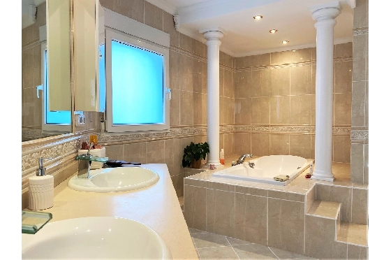 Villa in Els Poblets(Ptda. Revoltes) zu verkaufen, Wohnfläche 234 m², Baujahr 2004, Zustand gepflegt, + Zentralheizung, Klimaanlage, Grundstück 614 m², 4 Schlafzimmer, 3 Badezimmer, Pool, ref.: AS-1425-23