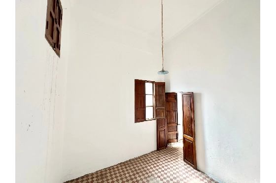Stadthaus in Pego zu verkaufen, Wohnfläche 426 m², Baujahr 1900, Klimaanlage, Grundstück 172 m², 10 Schlafzimmer, 4 Badezimmer, Pool, ref.: O-V96014-22