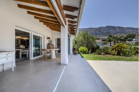Villa in Denia zu verkaufen, Wohnfläche 324 m², Baujahr 1993, Zustand modernisiert, + Fussbodenheizung, Klimaanlage, Grundstück 1888 m², 4 Schlafzimmer, 2 Badezimmer, Pool, ref.: BC-7771-16