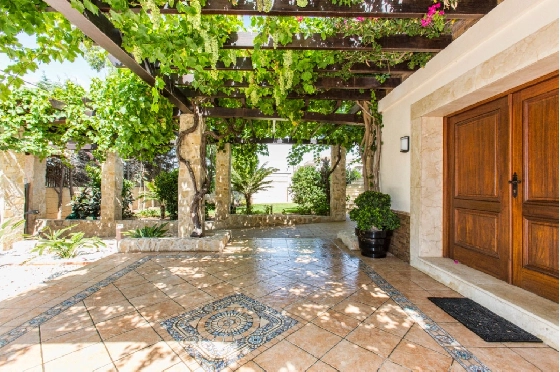 Villa in Denia zu verkaufen, Wohnfläche 266 m², Klimaanlage, Grundstück 1254 m², 5 Schlafzimmer, 3 Badezimmer, Pool, ref.: VI-CHA2550-20