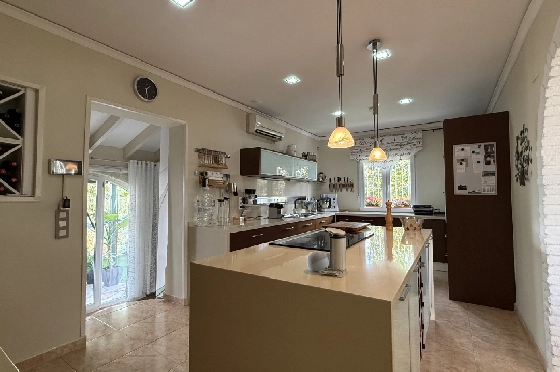 Villa in Els Poblets zu verkaufen, Wohnfläche 105 m², Baujahr 1990, + Zentralheizung, Klimaanlage, Grundstück 536 m², 2 Schlafzimmer, 2 Badezimmer, Pool, ref.: JS-0326-9