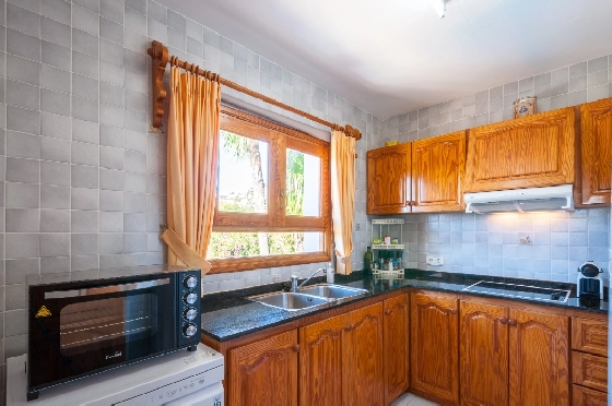 Villa in Benissa zu verkaufen, Wohnfläche 247 m², Baujahr 1993, Klimaanlage, Grundstück 848 m², 5 Schlafzimmer, 3 Badezimmer, Pool, ref.: AM-12630DR-27