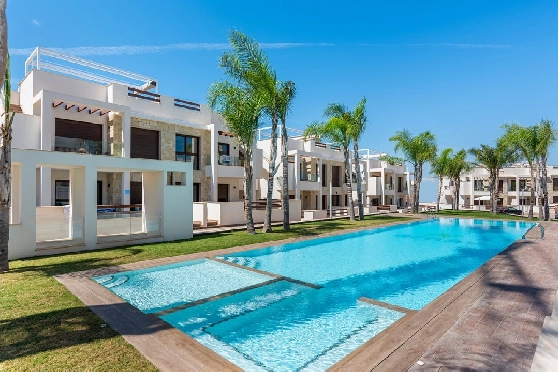Erdgeschoss Apartment in Torrevieja zu verkaufen, Wohnfläche 100 m², Zustand Erstbezug, 3 Schlafzimmer, 2 Badezimmer, Pool, ref.: HA-TON-159-A03-2