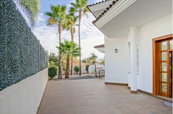 Villa in L-Alfas del Pi(Alfaz del PI Pueblo Urbanizaciones) zu verkaufen, Wohnfläche 810 m², Grundstück 1094 m², 5 Schlafzimmer, 6 Badezimmer, Pool, ref.: COB-7030ALF-10535-45