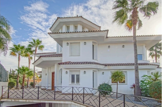 Villa in L-Alfas del Pi(Alfaz del PI Pueblo Urbanizaciones) zu verkaufen, Wohnfläche 810 m², Grundstück 1094 m², 5 Schlafzimmer, 6 Badezimmer, Pool, ref.: COB-7030ALF-10535-50