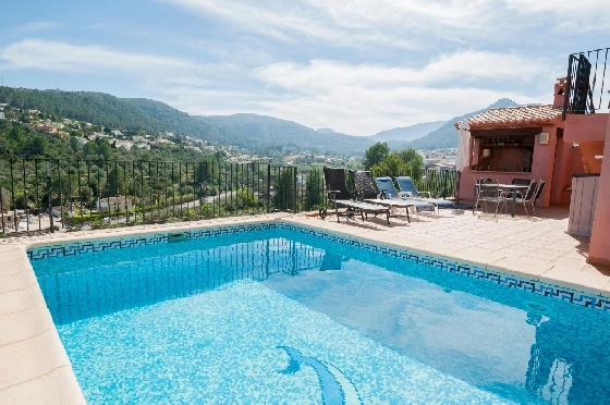 Villa in Orba(Comunidad valenciana) zu verkaufen, Wohnfläche 225 m², Klimaanlage, Grundstück 637 m², 5 Schlafzimmer, 2 Badezimmer, Pool, ref.: COB-3568-10535-2