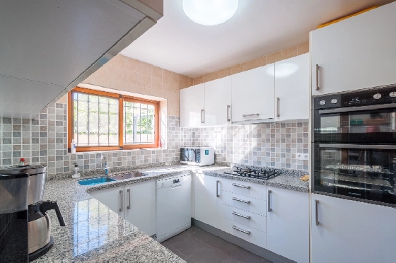 Villa in Moraira zu verkaufen, Wohnfläche 285 m², Baujahr 2015, Klimaanlage, Grundstück 960 m², 4 Schlafzimmer, 3 Badezimmer, Pool, ref.: AM-12646DR-15