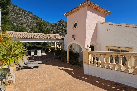 Villa in Pego zu verkaufen, Wohnfläche 312 m², Baujahr 2005, Klimaanlage, Grundstück 1027 m², 5 Schlafzimmer, 5 Badezimmer, Pool, ref.: O-V98114-8