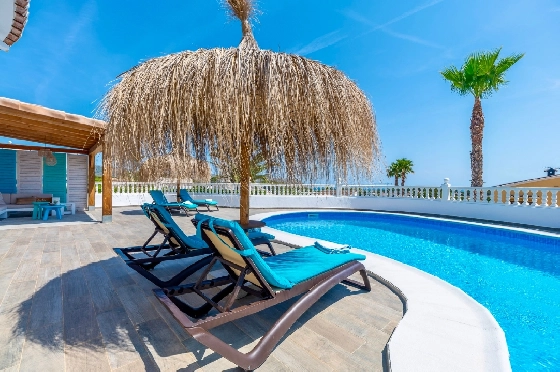Villa in Moraira zu verkaufen, Wohnfläche 290 m², Baujahr 2003, + Ofen, Klimaanlage, Grundstück 847 m², 3 Schlafzimmer, 3 Badezimmer, Pool, ref.: AM-12692DR-18