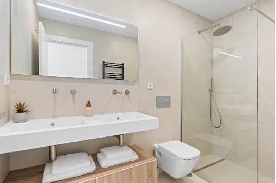 Villa in Los Alcazares zu verkaufen, Wohnfläche 198 m², Zustand Erstbezug, Klimaanlage, Grundstück 235 m², 3 Schlafzimmer, 2 Badezimmer, Pool, ref.: HA-LAN-501-E01-17